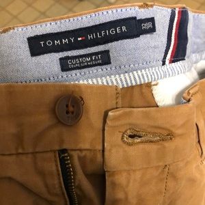 Tommy Hilfiger 32x30 chinos